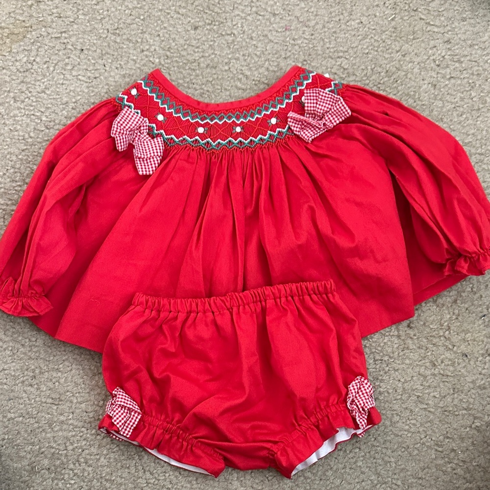 CECIL AND LOU smocked Red Baby Dress with Bloomers and Bow Accents size 3m